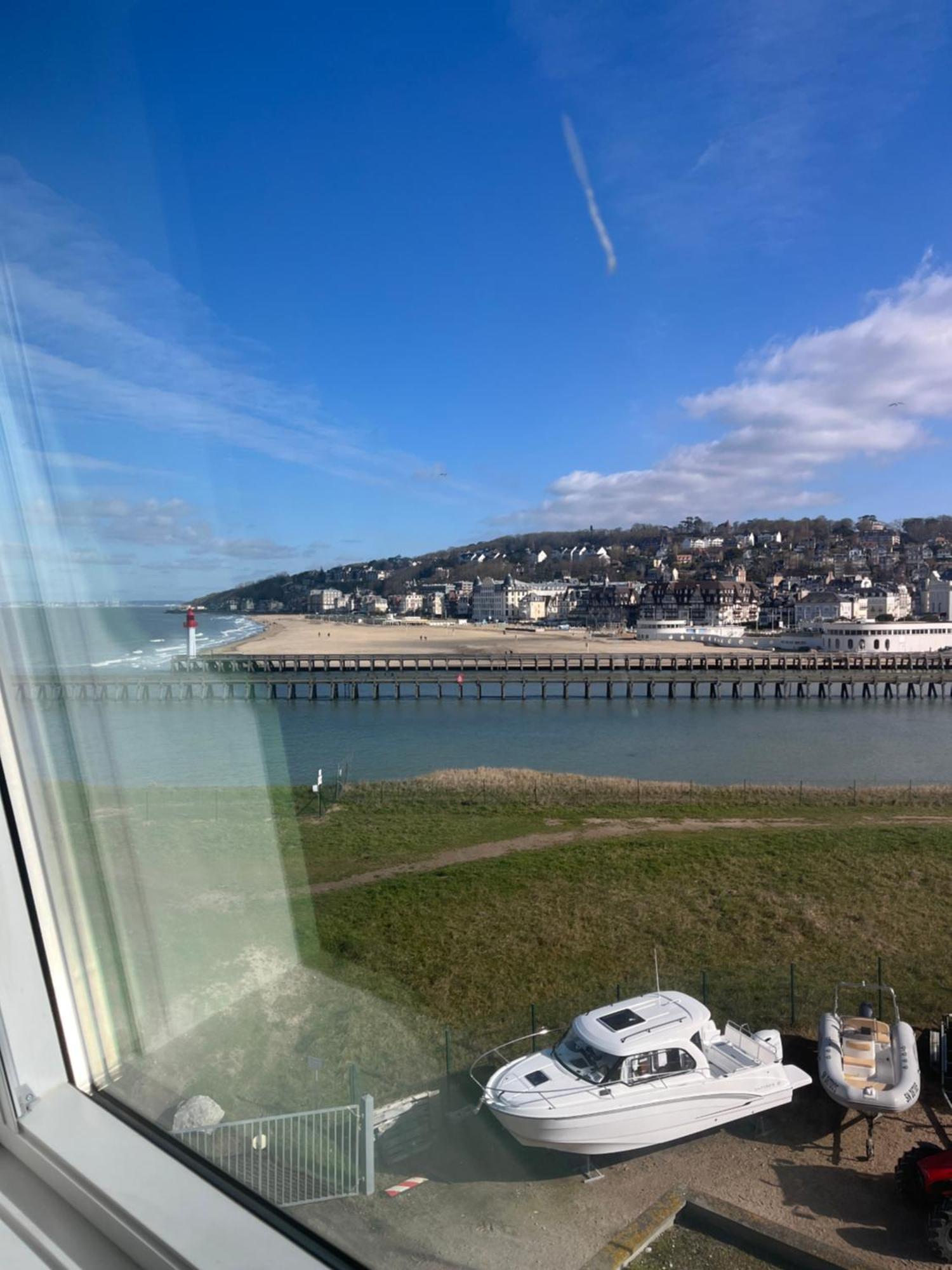 Mon Balcon Face A La Mer - Les Marinas Deauville Exterior photo